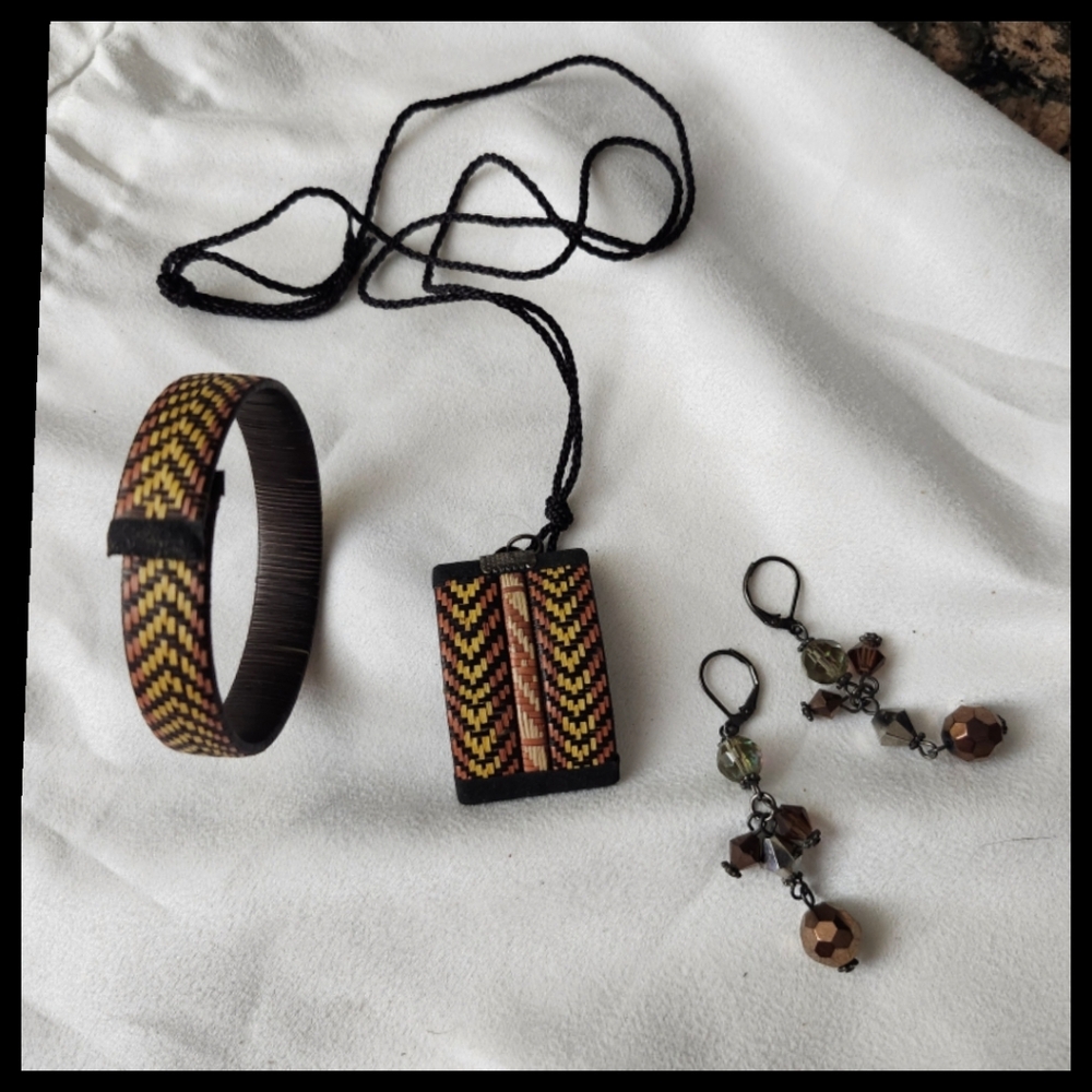 Vintage Woven Wicker Bangle, Earrings Southwestern Patterned Reed Necklace●